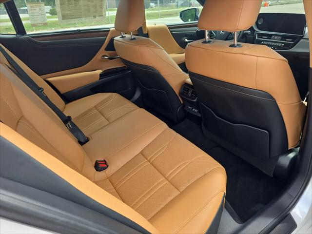2024 Lexus ES 350 Ultra Luxury