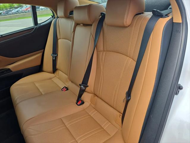 2024 Lexus ES 350 Ultra Luxury