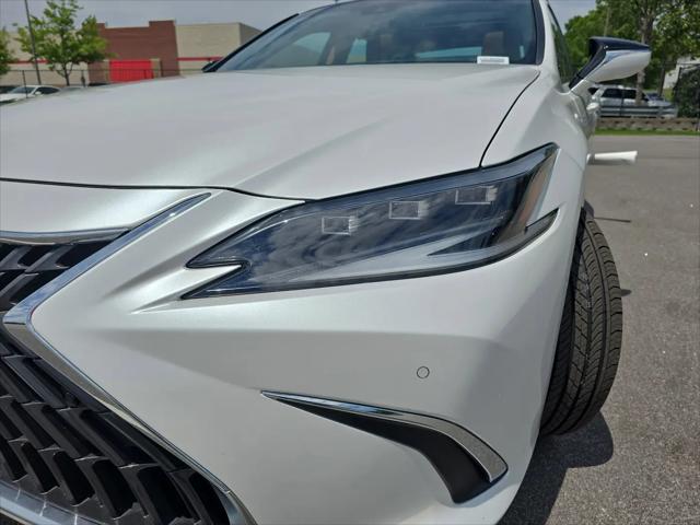 2024 Lexus ES 350 Ultra Luxury