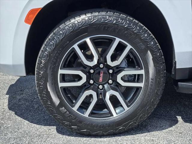 2024 GMC Yukon 4WD AT4
