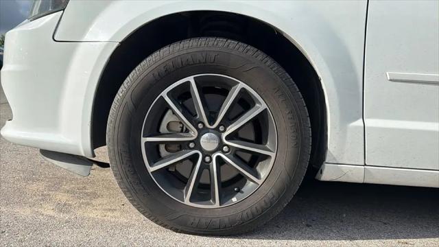 2017 Dodge Grand Caravan SE Plus
