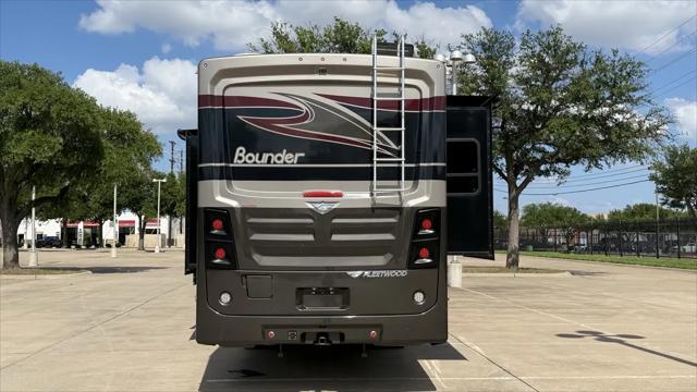 2021 Ford F-53 Base