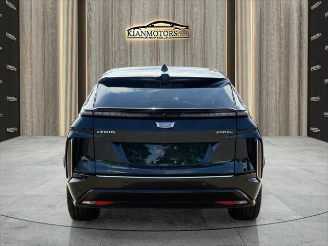 2024 Cadillac iQ Luxury w/1SE