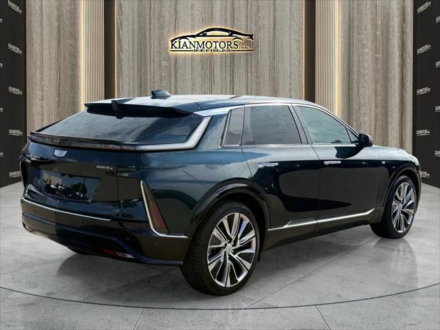2024 Cadillac iQ Luxury w/1SE