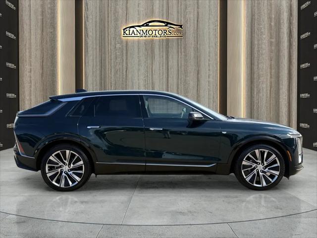 2024 Cadillac iQ Luxury w/1SE