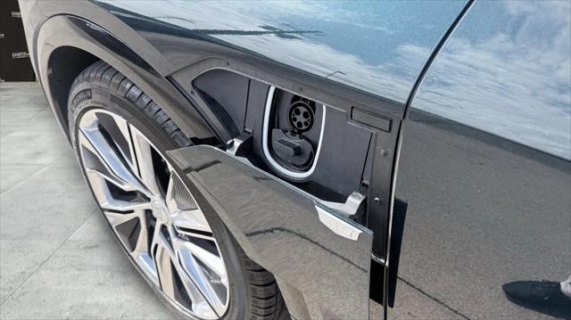 2024 Cadillac iQ Luxury w/1SE