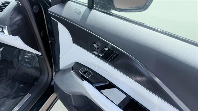 2024 Cadillac iQ Luxury w/1SE