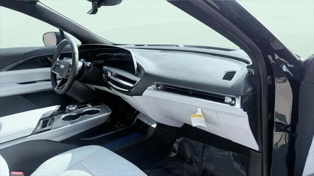 2024 Cadillac iQ Luxury w/1SE
