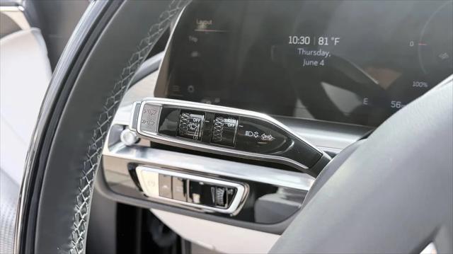 2024 Cadillac iQ Luxury w/1SE
