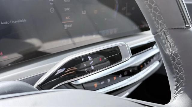 2024 Cadillac iQ Luxury w/1SE