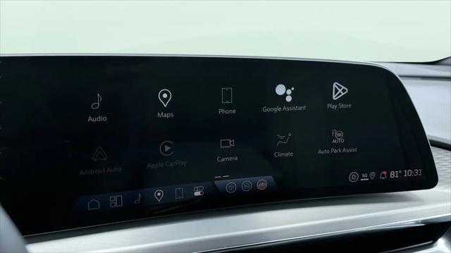 2024 Cadillac iQ Luxury w/1SE