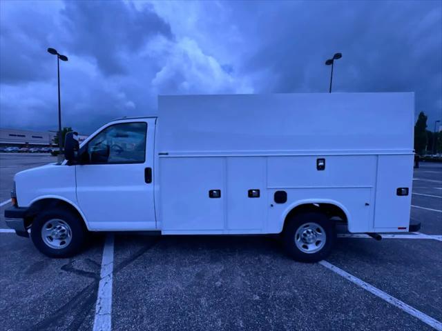 2026 Chevrolet Express Cutaway Work Van