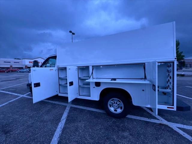 2026 Chevrolet Express Cutaway Work Van