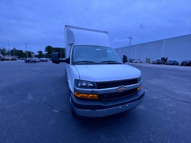 2025 Chevrolet Express Cutaway Work Van