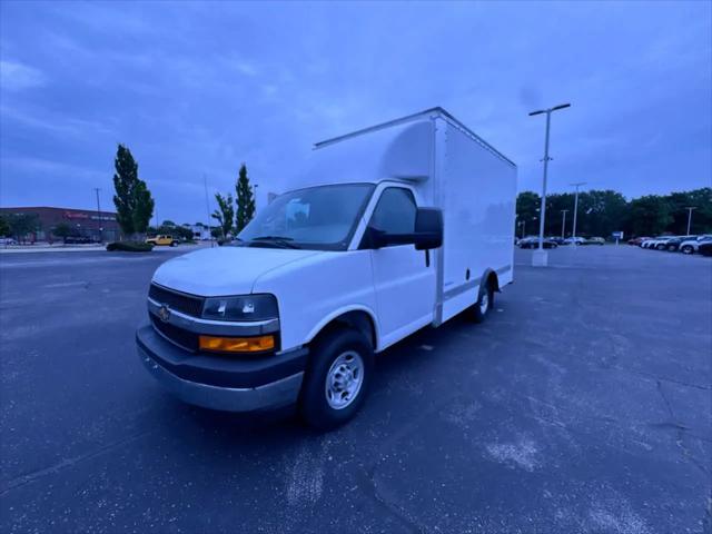 2025 Chevrolet Express Cutaway Work Van