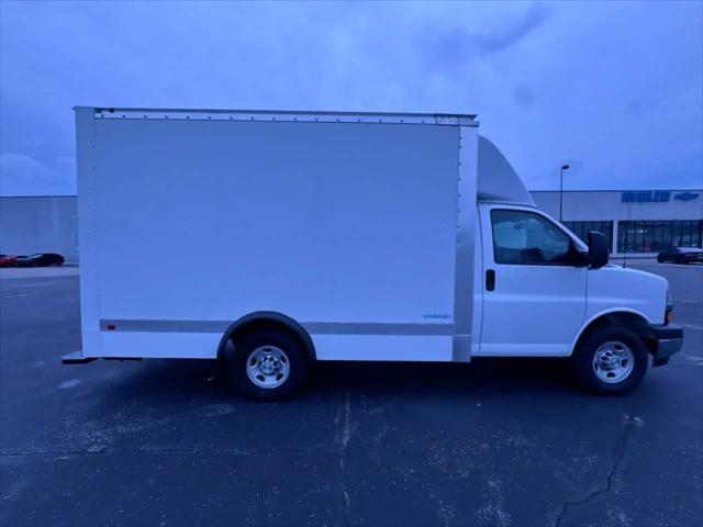 2025 Chevrolet Express Cutaway Work Van