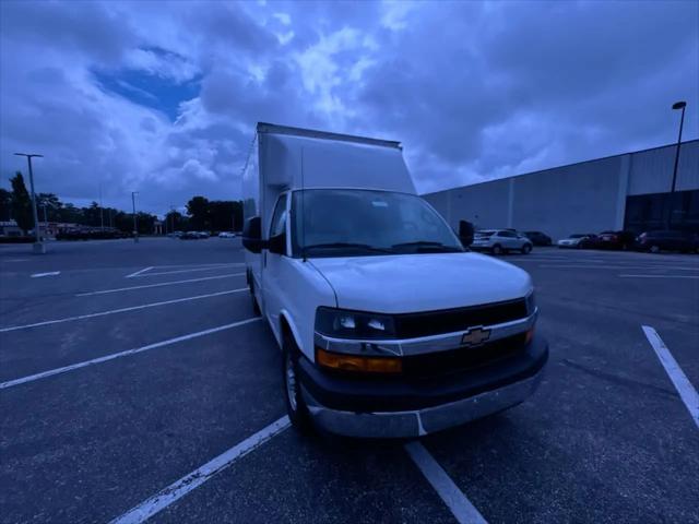2025 Chevrolet Express Cutaway Work Van