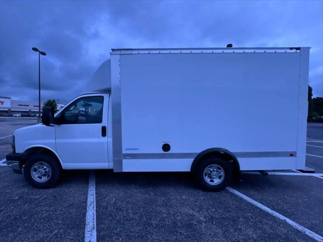 2025 Chevrolet Express Cutaway Work Van
