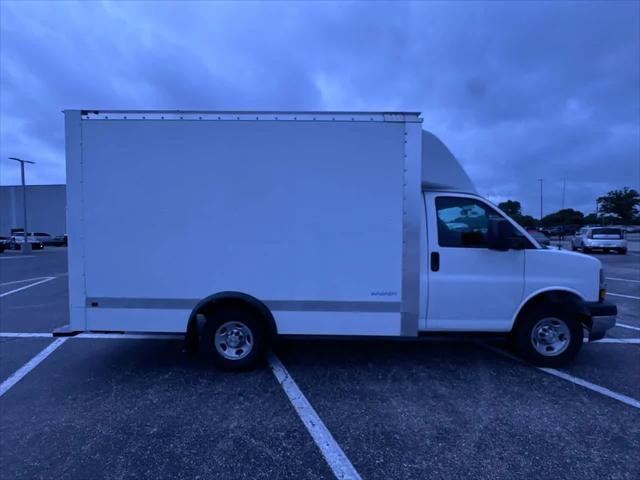 2025 Chevrolet Express Cutaway Work Van