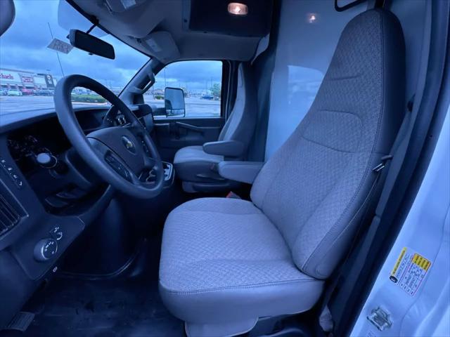 2025 Chevrolet Express Cutaway Work Van