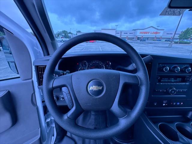2025 Chevrolet Express Cutaway Work Van