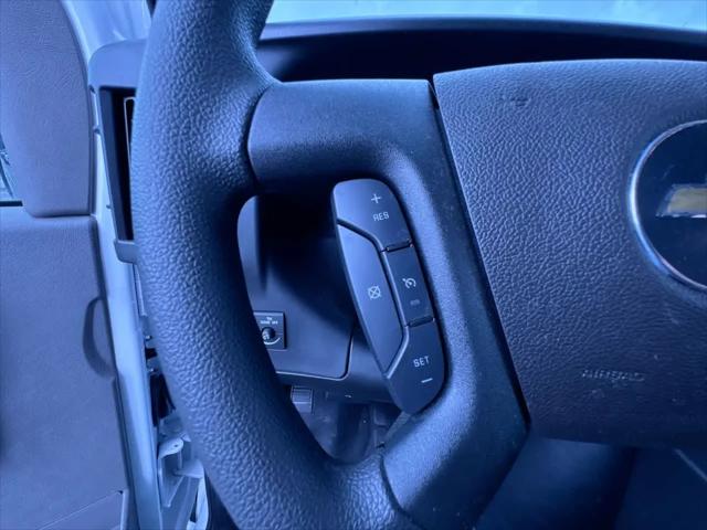 2025 Chevrolet Express Cutaway Work Van