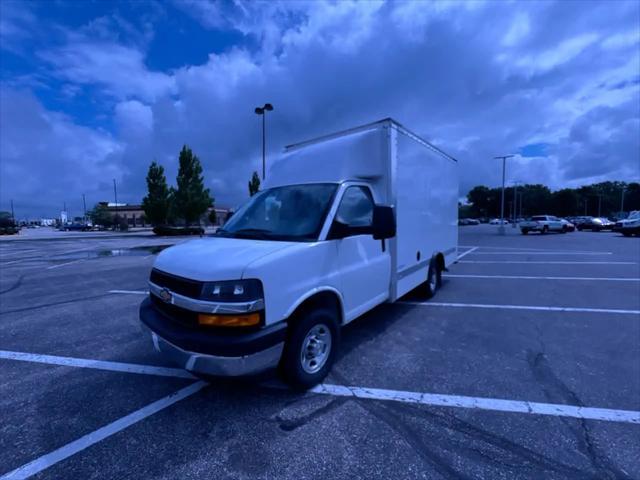 2025 Chevrolet Express Cutaway Work Van