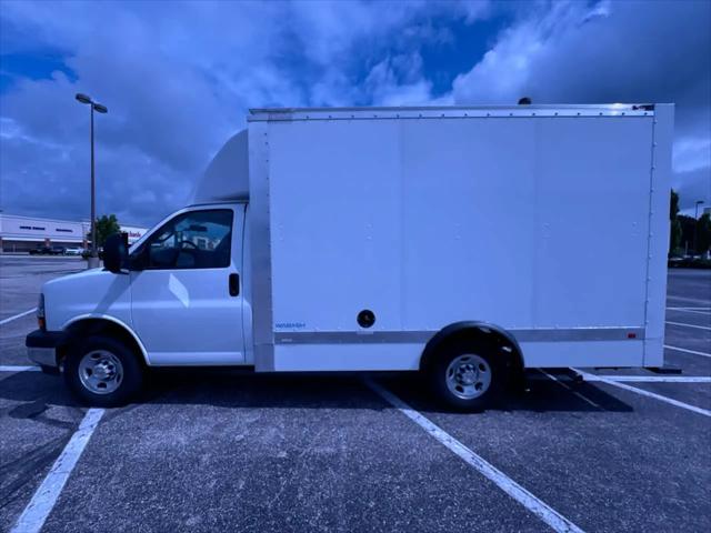 2025 Chevrolet Express Cutaway Work Van