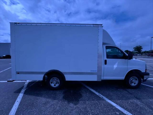 2025 Chevrolet Express Cutaway Work Van