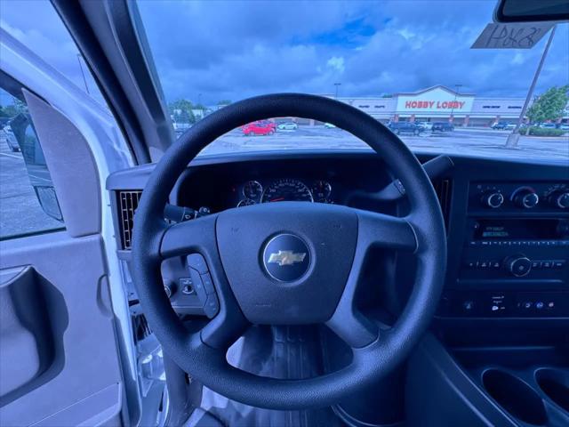 2025 Chevrolet Express Cutaway Work Van
