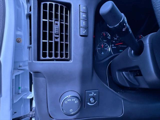 2025 Chevrolet Express Cutaway Work Van