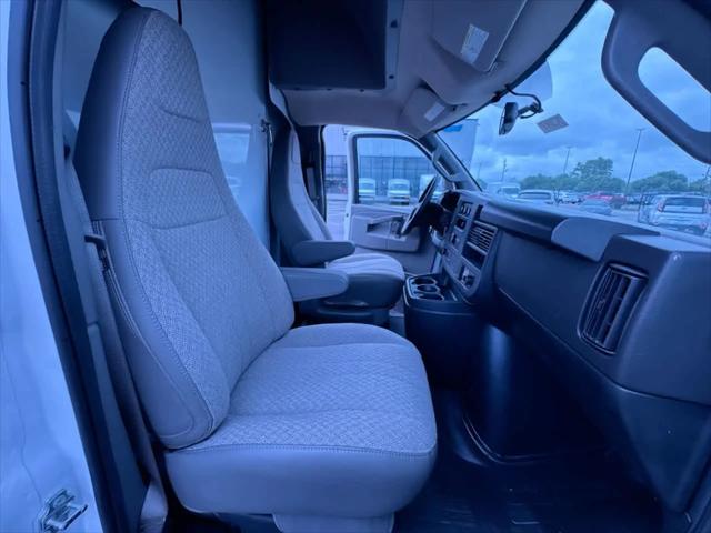 2025 Chevrolet Express Cutaway Work Van