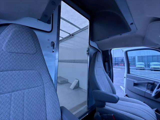 2025 Chevrolet Express Cutaway Work Van