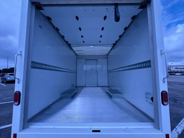 2025 Chevrolet Express Cutaway Work Van