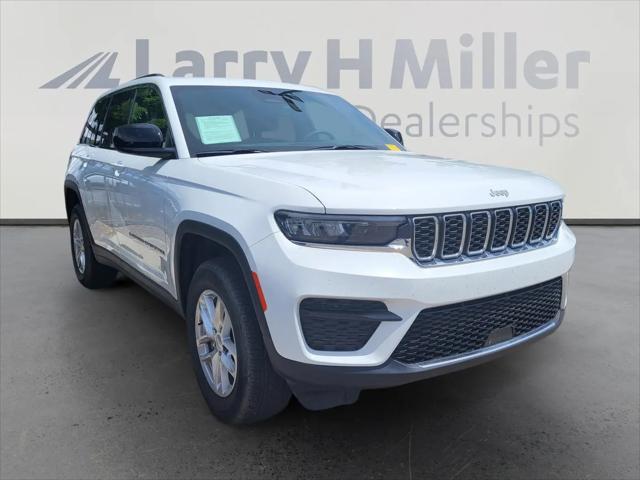 2025 Jeep Grand Cherokee Laredo X 4x4