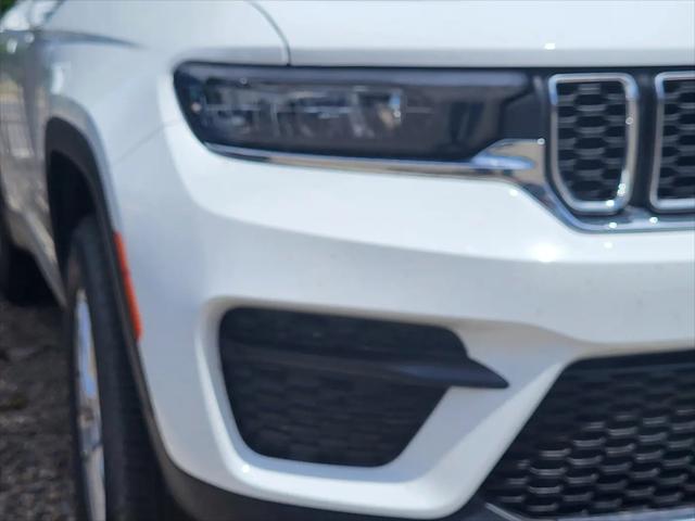 2025 Jeep Grand Cherokee Laredo X 4x4
