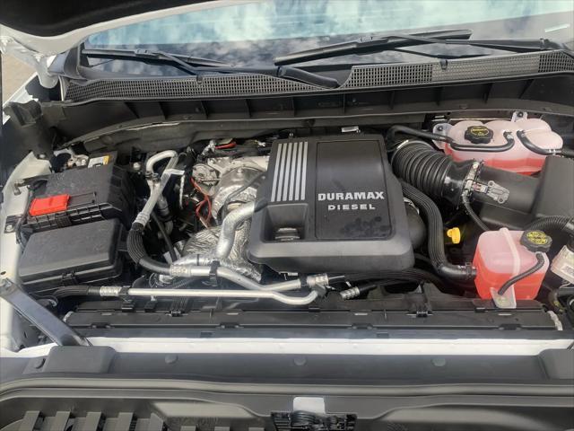 2026 Chevrolet Silverado 1500 4WD Crew Cab Standard Bed LT