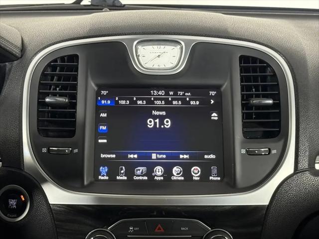 2016 Chrysler 300 Limited