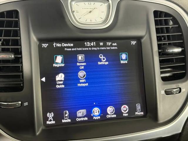 2016 Chrysler 300 Limited