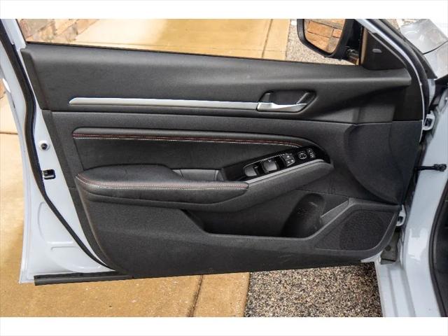 2023 Nissan Altima SR Intelligent AWD