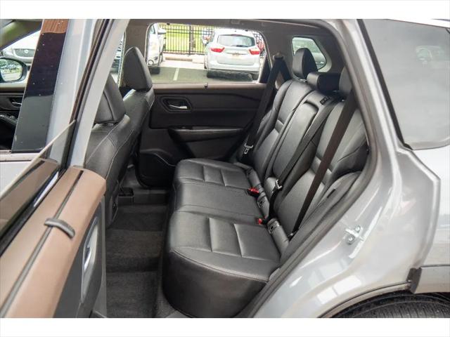 2023 Nissan Rogue SL Intelligent AWD