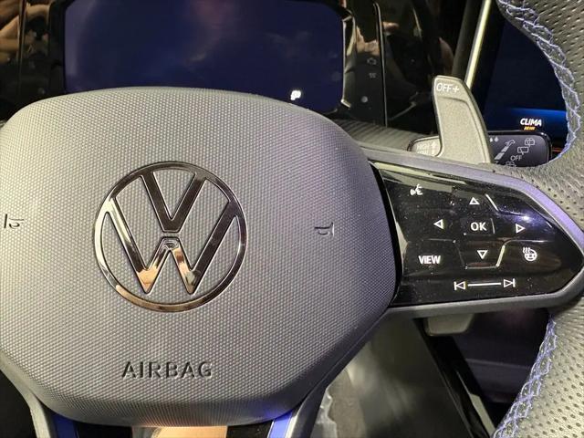 2025 Volkswagen Golf R 2.0T Black Edition