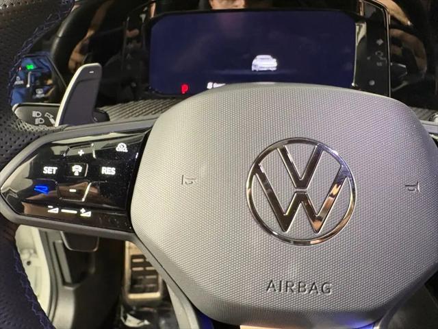 2025 Volkswagen Golf R 2.0T Black Edition