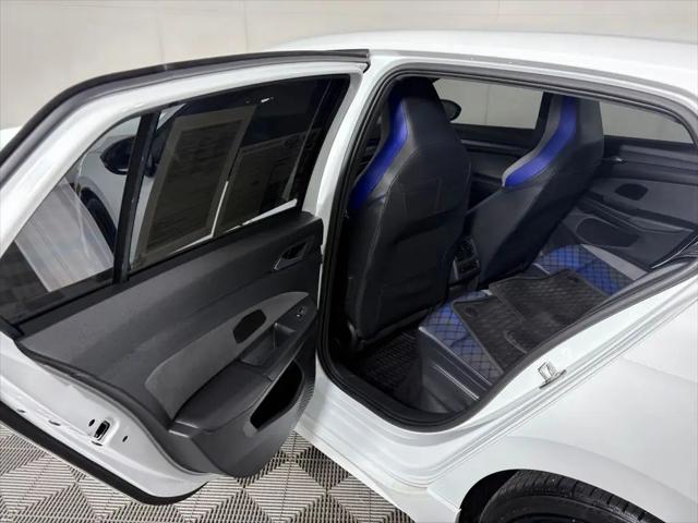 2025 Volkswagen Golf R 2.0T Black Edition