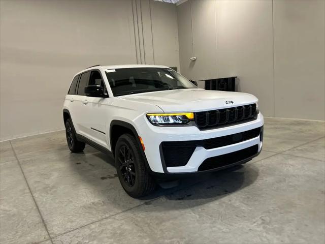 2026 Jeep Grand Cherokee Altitude 4x4