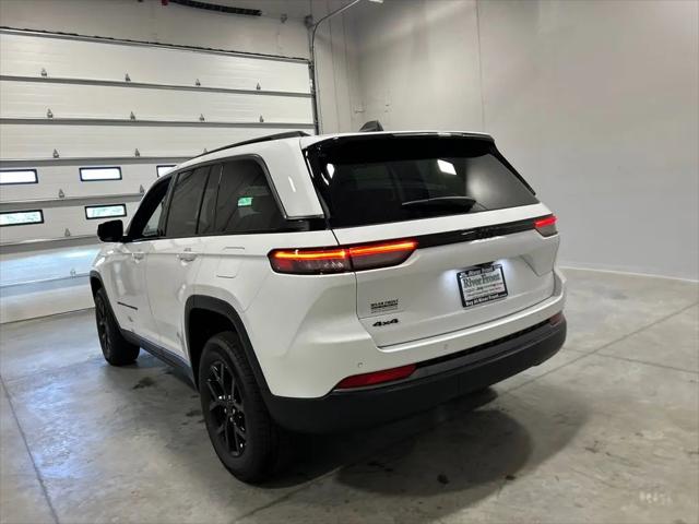 2026 Jeep Grand Cherokee Altitude 4x4