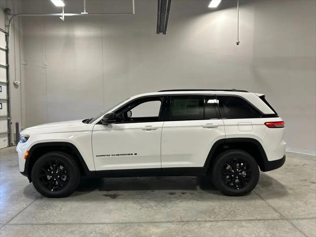 2026 Jeep Grand Cherokee Altitude 4x4