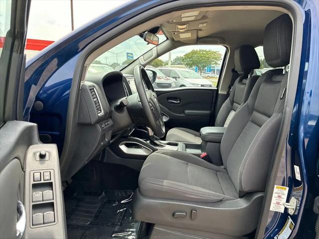2022 Nissan Frontier Crew Cab SV 4x4