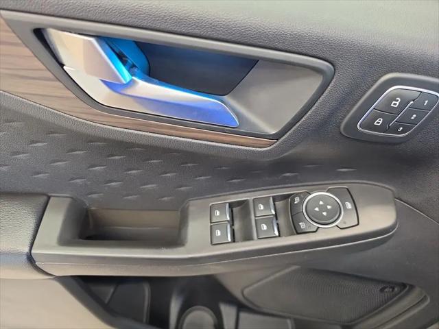 2020 Ford Escape Titanium Hybrid