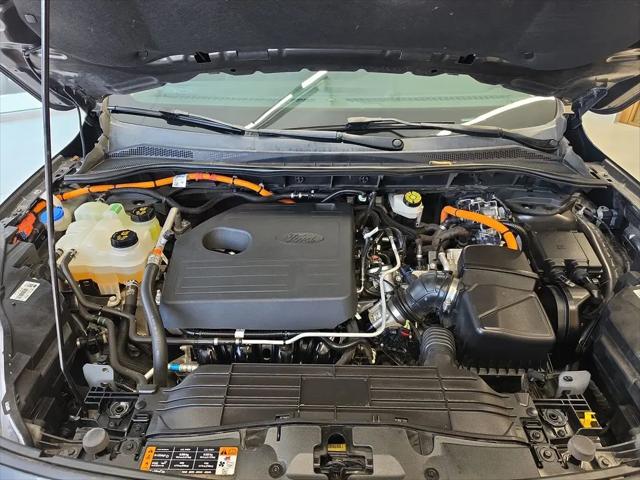 2020 Ford Escape Titanium Hybrid